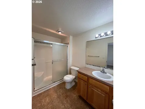 5701 NE 135th Avenue Vancouver WA 98682