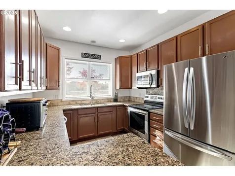 3741 Century Drive Eugene OR 97402