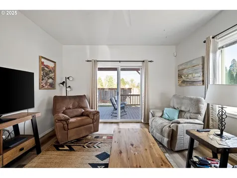 3741 Century Drive Eugene OR 97402