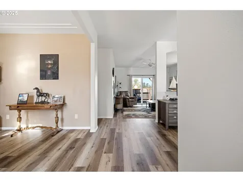 3741 Century Drive Eugene OR 97402