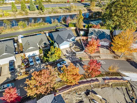 3741 Century Drive Eugene OR 97402