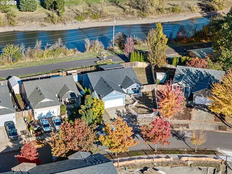 3741 Century Drive Eugene OR 97402