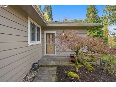 7315 SW Sylvan Court Portland OR 97225