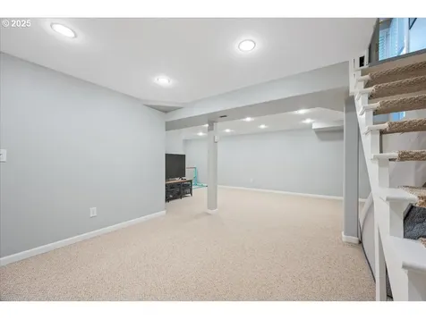 7315 SW Sylvan Court Portland OR 97225