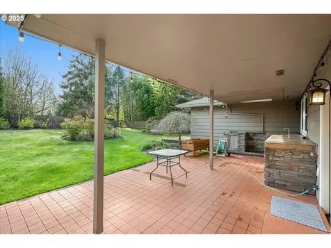 7315 SW Sylvan Court Portland OR 97225