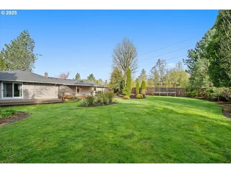 7315 SW Sylvan Court Portland OR 97225
