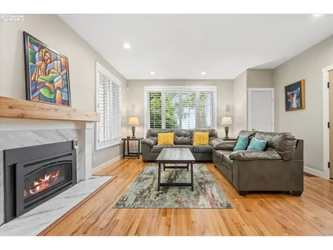 7315 SW Sylvan Court Portland OR 97225