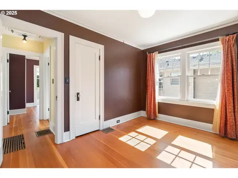 3343 NE 12th Avenue Portland OR 97212