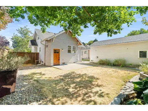 3343 NE 12th Avenue Portland OR 97212
