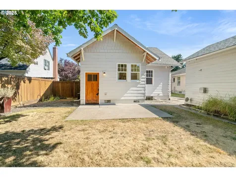3343 NE 12th Avenue Portland OR 97212