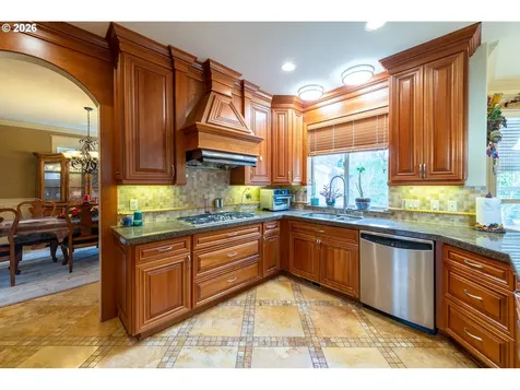 4107 NE 105th Avenue Portland OR 97220