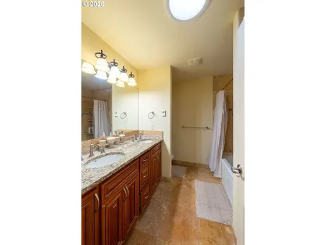 4107 NE 105th Avenue Portland OR 97220