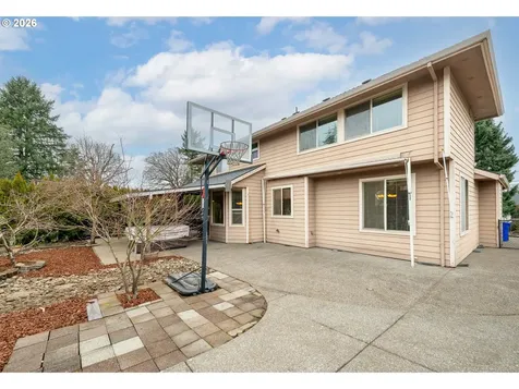 4107 NE 105th Avenue Portland OR 97220