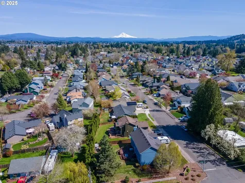 3983 SE 30th Street Gresham OR 97080