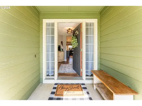 3983 SE 30th Street Gresham OR 97080