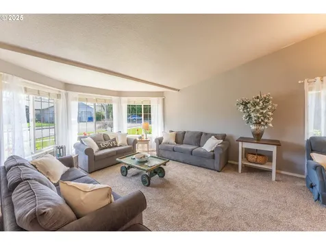 3983 SE 30th Street Gresham OR 97080