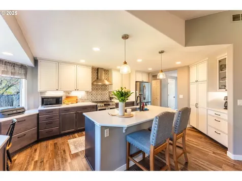 3983 SE 30th Street Gresham OR 97080