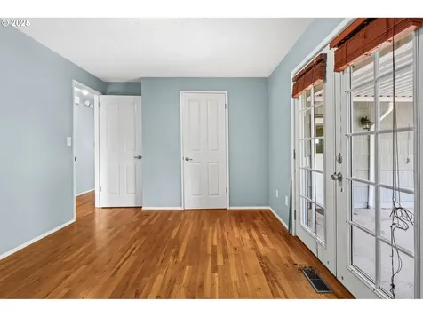 1522 Walton Way Woodburn OR 97071