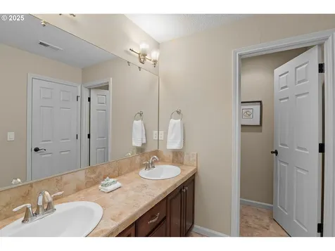 5392 NW 133rd Avenue Portland OR 97229