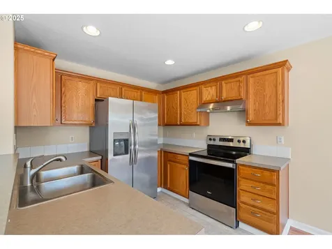 13817 NE 62nd Street Vancouver WA 98682
