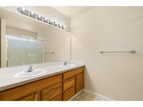13817 NE 62nd Street Vancouver WA 98682