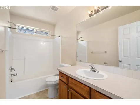 13817 NE 62nd Street Vancouver WA 98682