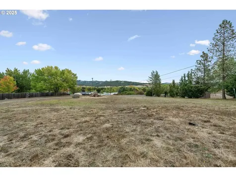 209 Dodson View Road Roseburg OR 97471
