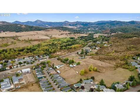209 Dodson View Road Roseburg OR 97471