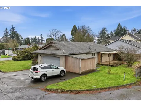 18501 SE Lincoln Street Portland OR 97233