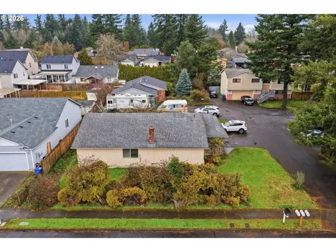 18501 SE Lincoln Street Portland OR 97233