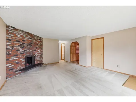 18501 SE Lincoln Street Portland OR 97233