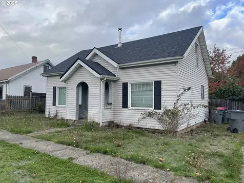 402 NE C Street Willamina OR 97396