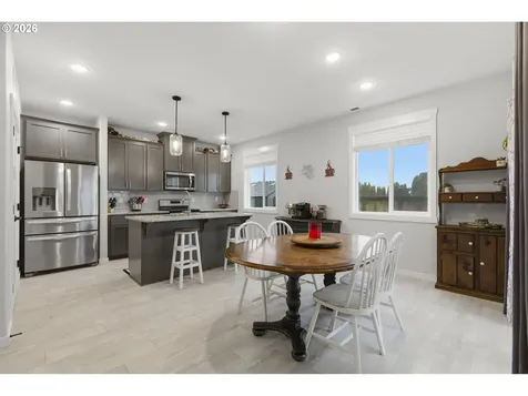 5115 Constellation Avenue NE Salem OR 97305
