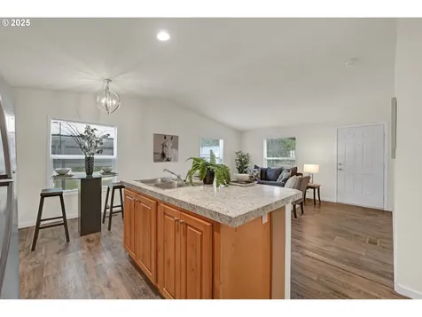 87886 Cedar Flat Road Springfield OR 97478