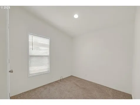 87886 Cedar Flat Road Springfield OR 97478