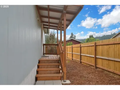 87886 Cedar Flat Road Springfield OR 97478