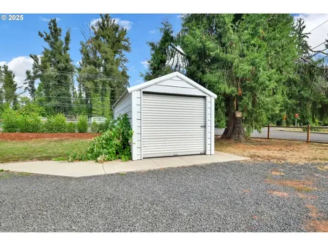 87886 Cedar Flat Road Springfield OR 97478