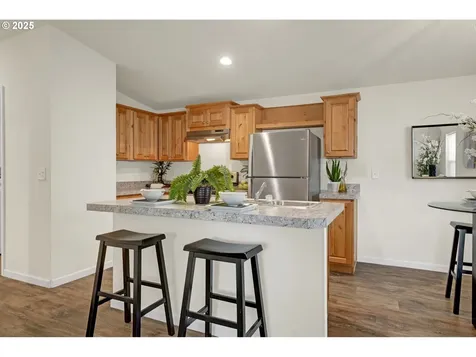 87886 Cedar Flat Road Springfield OR 97478