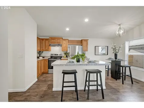 87886 Cedar Flat Road Springfield OR 97478
