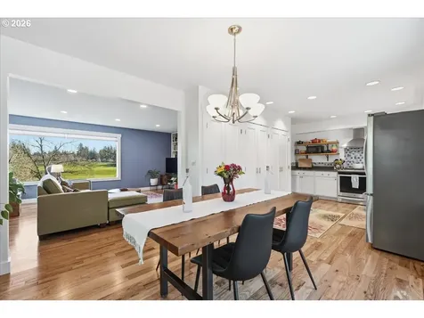 10339 SW 40th Avenue Portland OR 97219