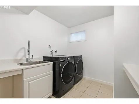 10339 SW 40th Avenue Portland OR 97219