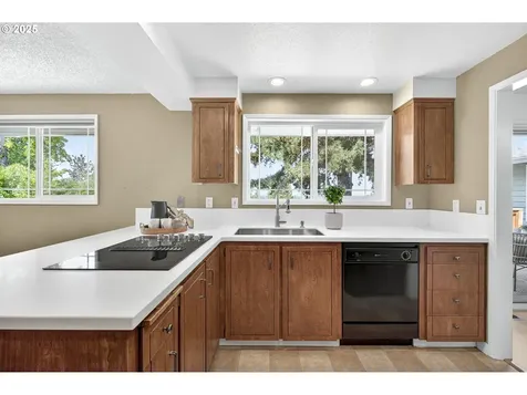 7324 SE 113th Avenue Portland OR 97266
