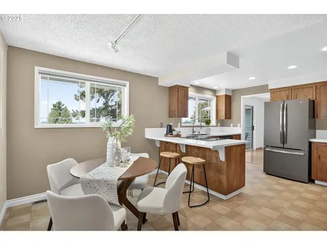 7324 SE 113th Avenue Portland OR 97266