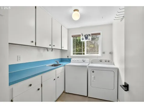 7324 SE 113th Avenue Portland OR 97266
