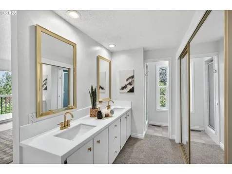 7324 SE 113th Avenue Portland OR 97266