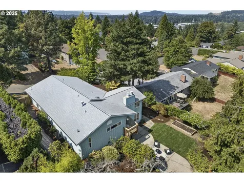 7324 SE 113th Avenue Portland OR 97266