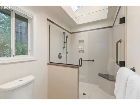 2380 W 28th Avenue Eugene OR 97405