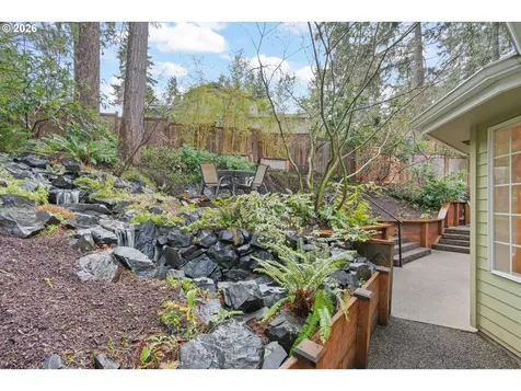 2380 W 28th Avenue Eugene OR 97405