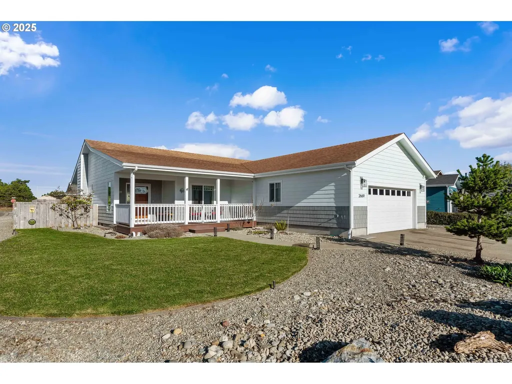 2669 Cedar Loop Drive Bandon OR 97411