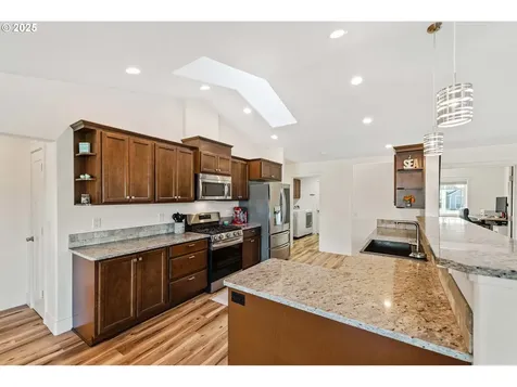 2669 Cedar Loop Drive Bandon OR 97411